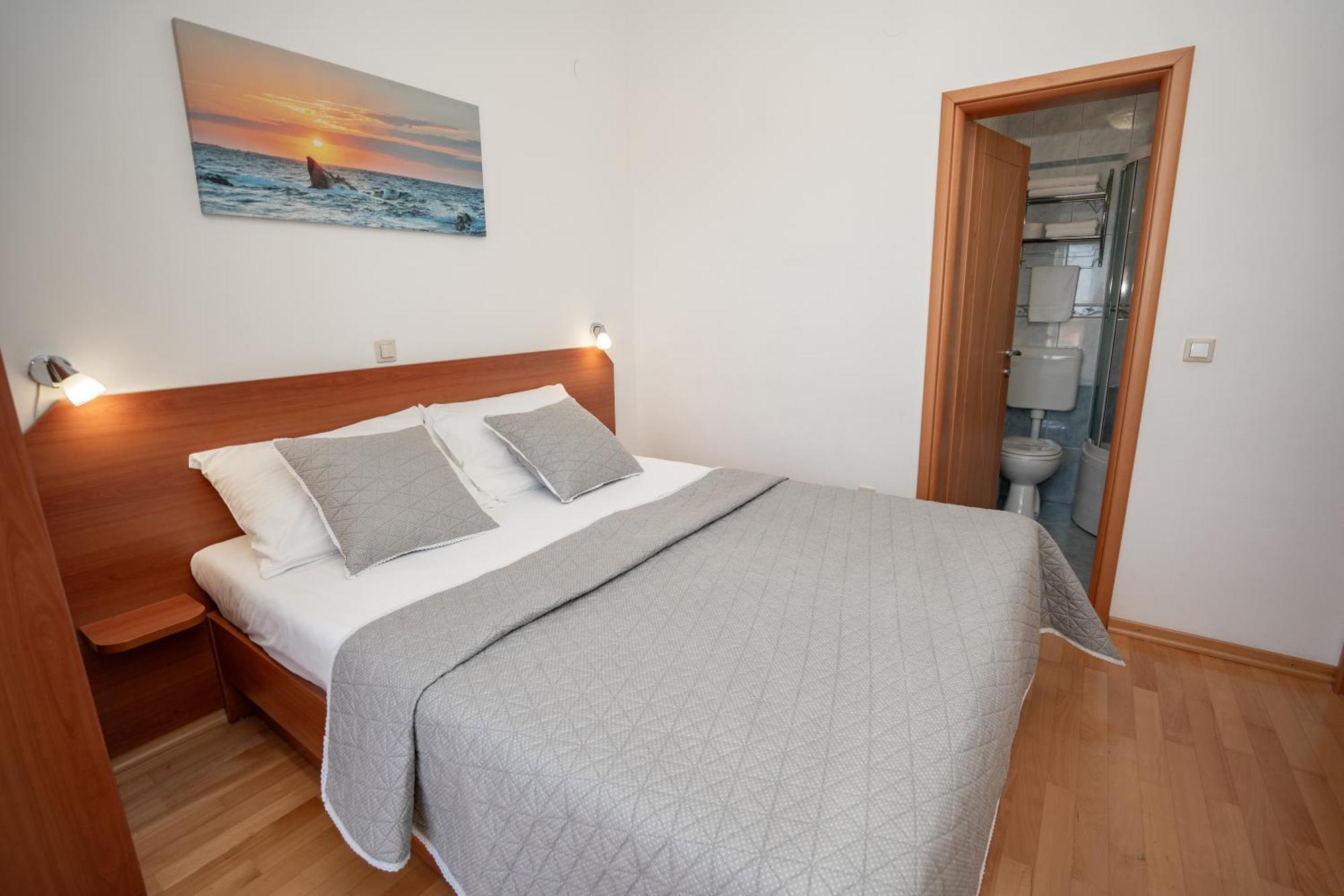 Pansion Villa Bok Novalja Bagian luar foto